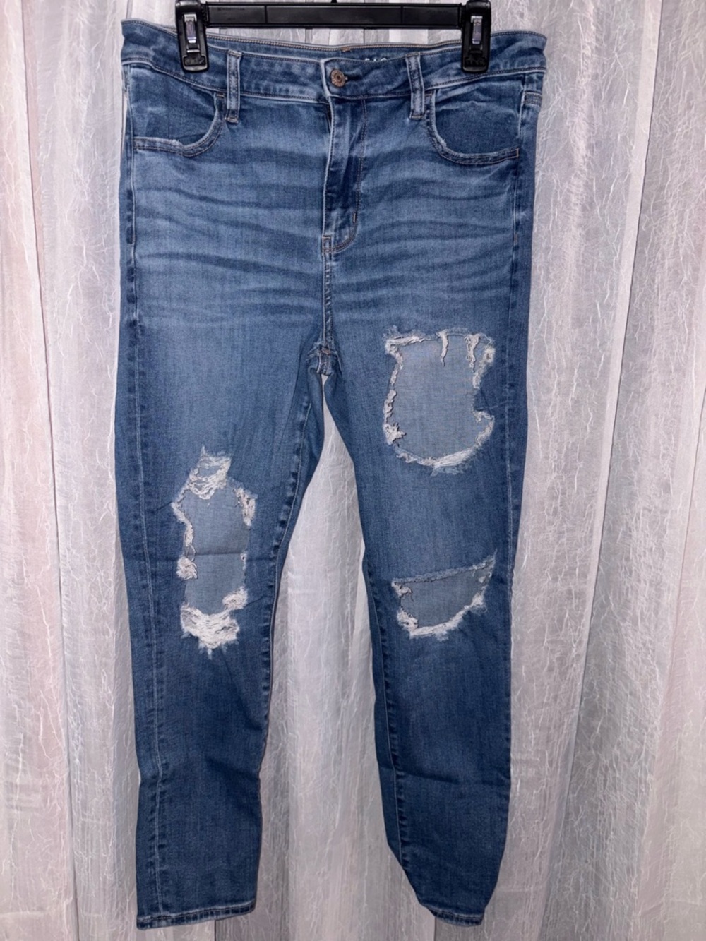 American Eagle Outfitters Distressed Blue Skinny Jeans